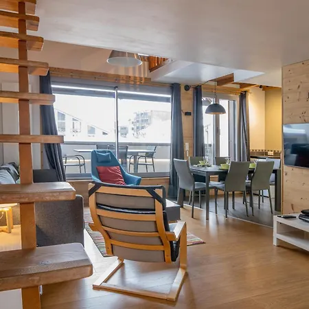 Genevrier - Spacious Balcony With Mont Blanc Views Apartment