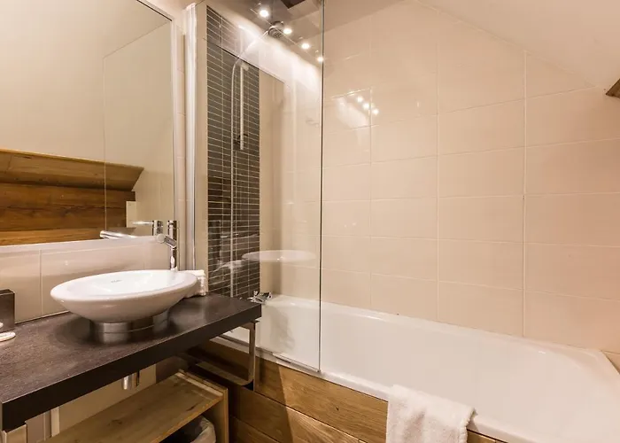 Genevrier - Spacious Balcony With Mont Blanc Views שאמוני